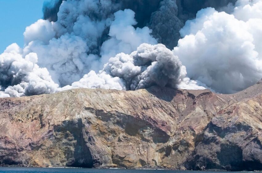 new-zealand-volcano-owners’-conviction-over-deadly-eruption-overturned