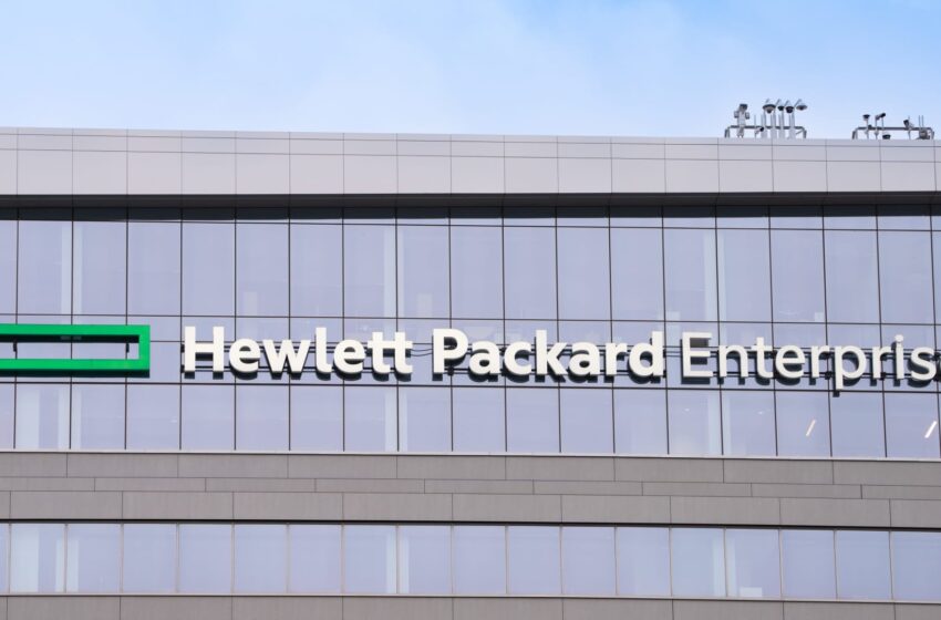 stocks-making-the-biggest-moves-after-hours:-gap,-broadcom,-hewlett-packard-enterprise,-samsara-and-more